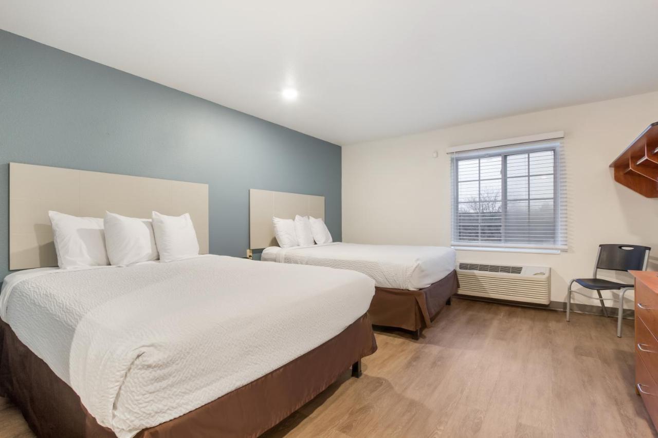 Standard Queen Room with Two Queen Beds - Non-Smoking