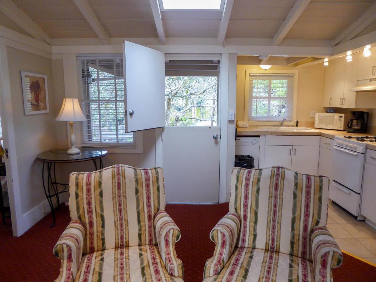 Dolores Cottage II, Private Rental with Kitchen