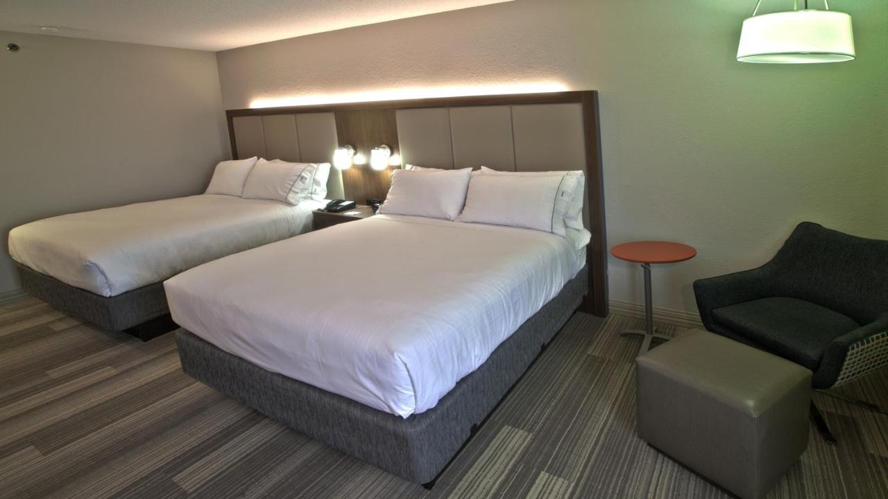 Queen Room with Two Queen Beds - Disability Access Hearing Accessible