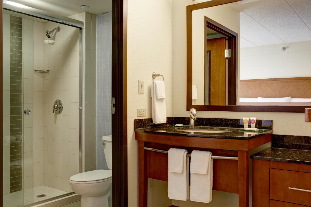 King Room - Disability Access/Bath Tub