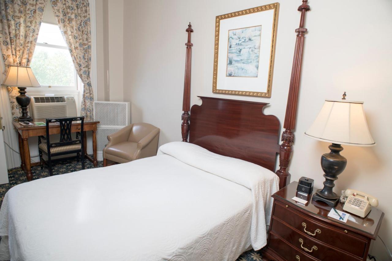 Standard Main Inn Room with One Double Bed